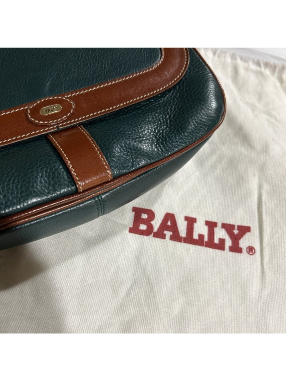 VTG BALLY Green Pebbled Leather Crossbody Bag Gold Logo Made in Italy Dust Bag - Picture 16 of 16